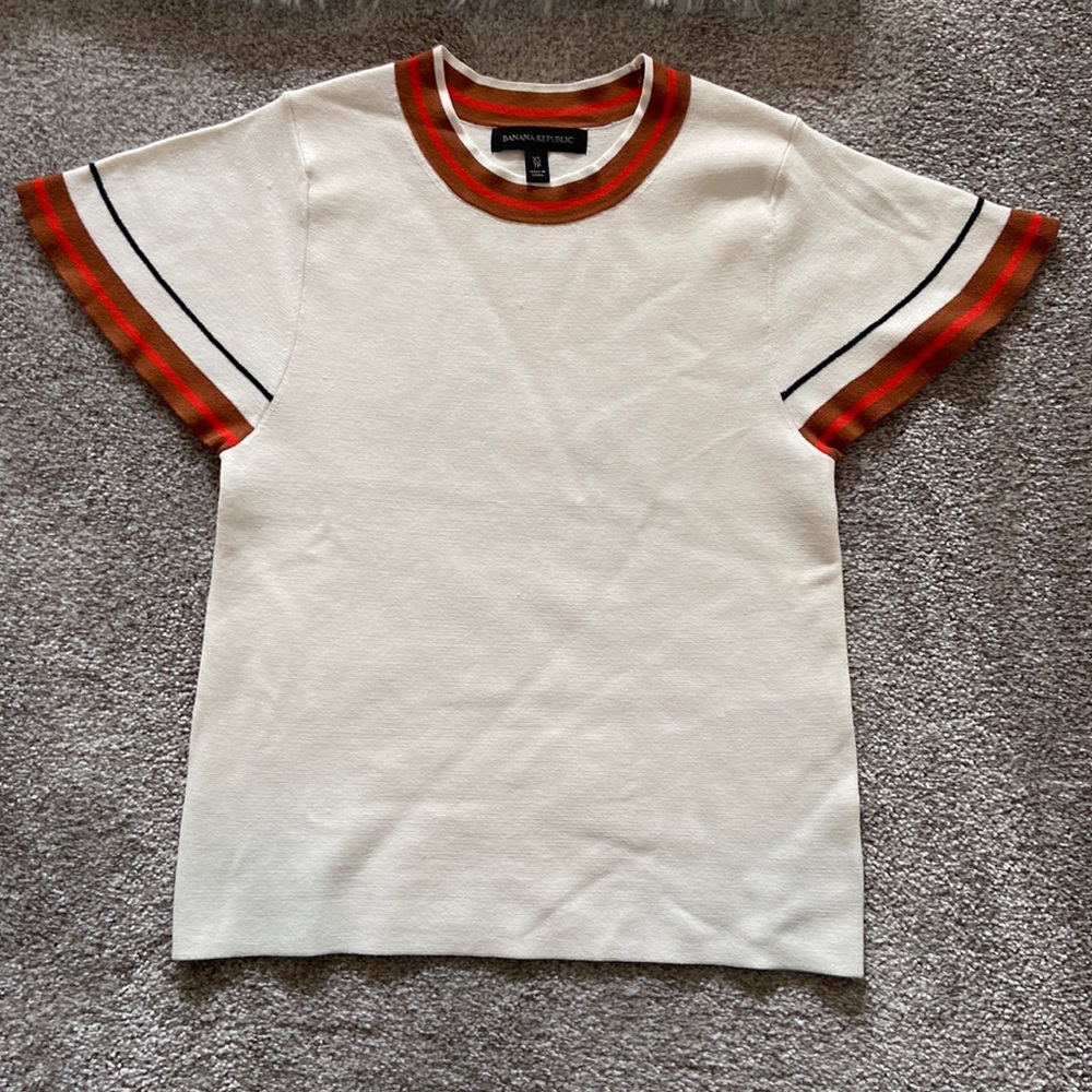 BR knit t-shirt